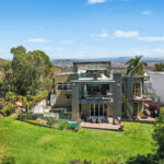 1 Stirling Drive Castle Hill QLD 4810 AUS