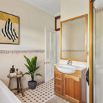 17 Philp Street Hermit Park QLD 4812 AUS