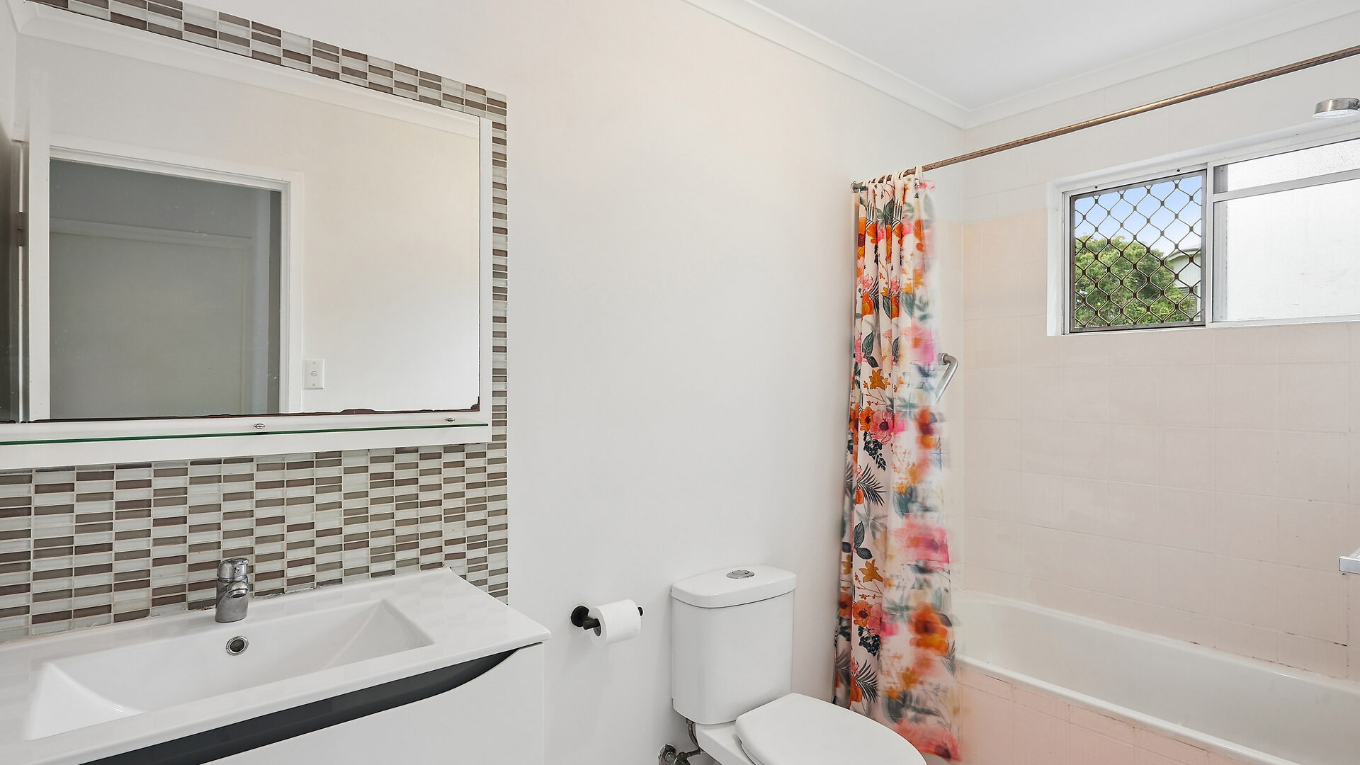 For Sale - 4/22 Roberts Street - New Property in Hermit Park - Real Estate by Jake Murphy