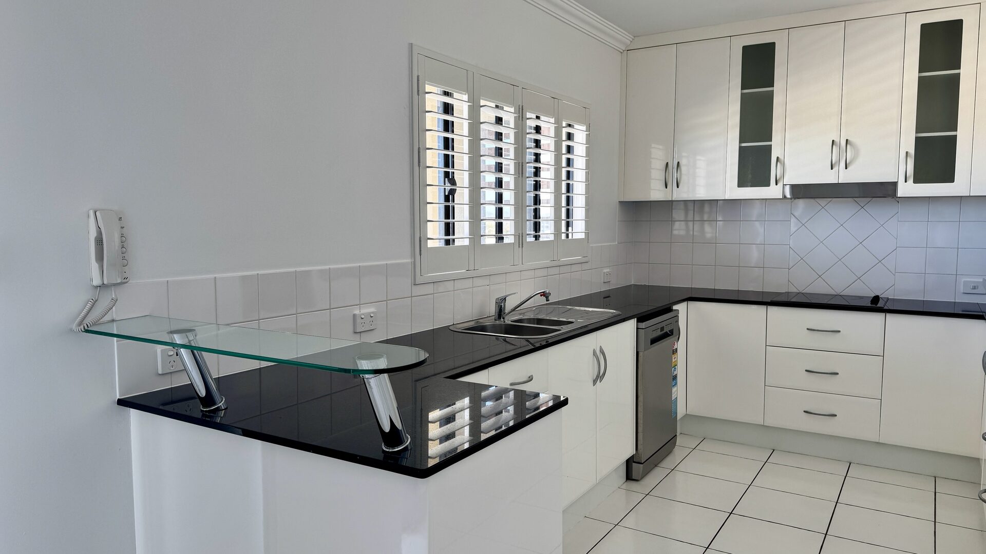 For Sale - 6/2A Cleveland Terrace - New Property in Townsville City - Real Estate by Brad Matheson
