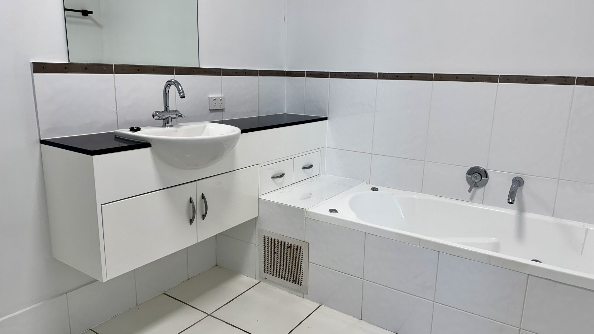 For Sale - 6/2A Cleveland Terrace - New Property in Townsville City - Real Estate by Brad Matheson